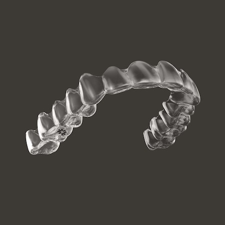 จัดฟันใส Invisalign